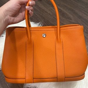 High of top quality leather. Soft leather and silver hard wear